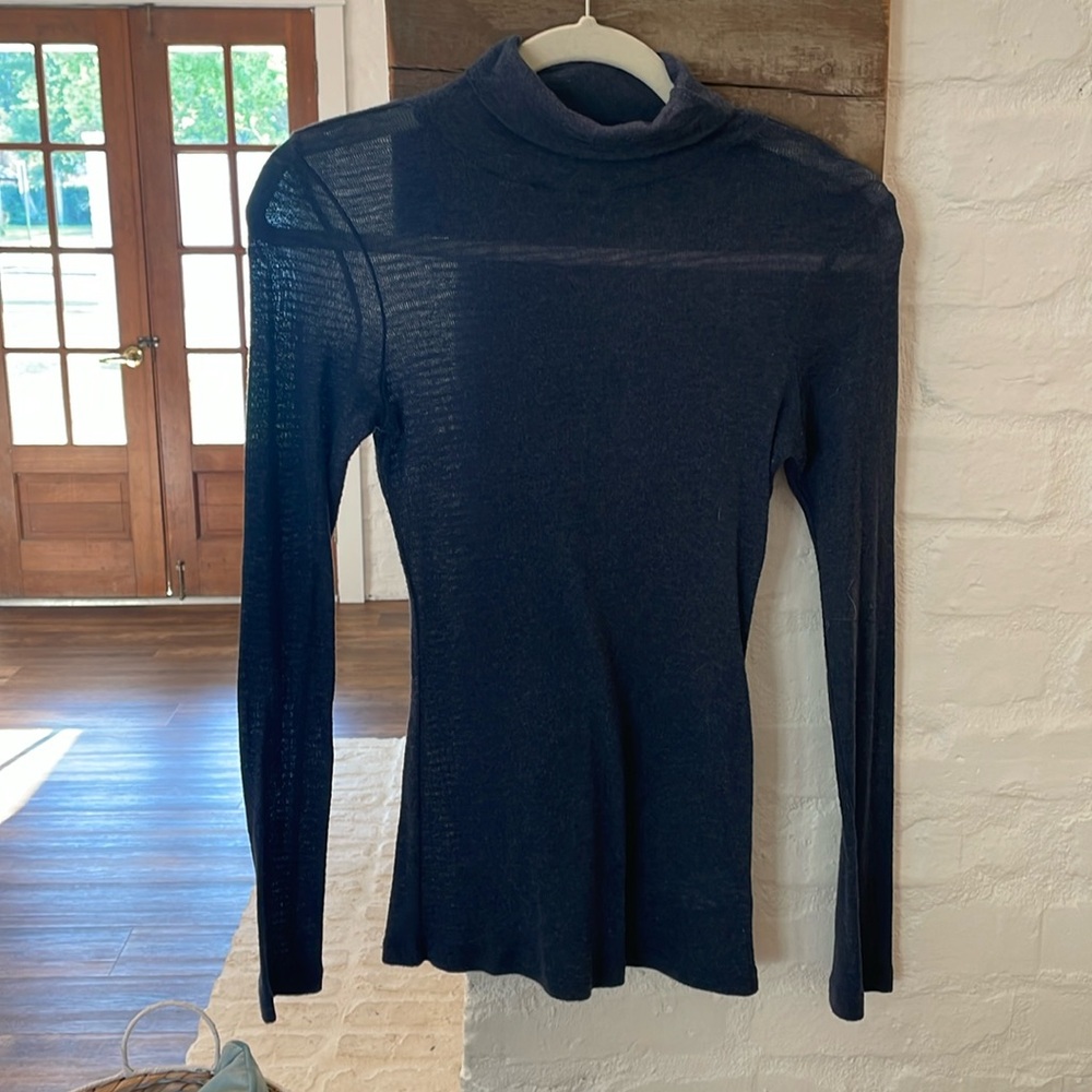 Ya los Angelo’s turtle neck sweater
